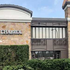 Le Chabrol Hotel&suites Hotel